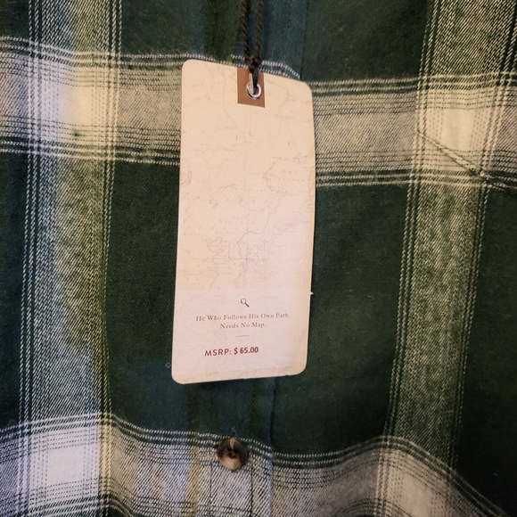 Nomad Plaid Button Down size XL - Picture 2 of 7